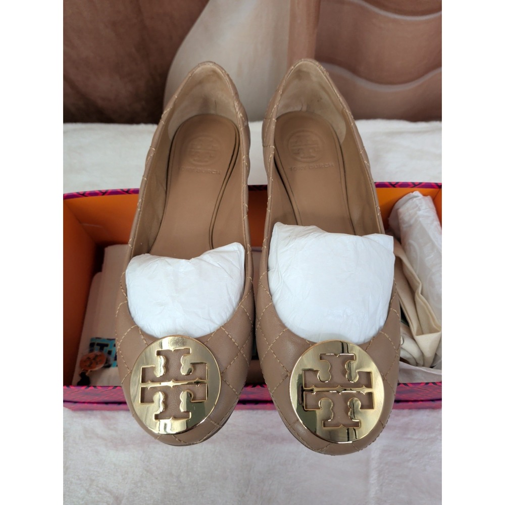 Tory Burch Quinn Ballet Flat in Clay Beige
